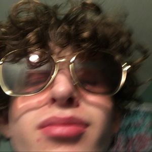 Meet your Posher, Travis